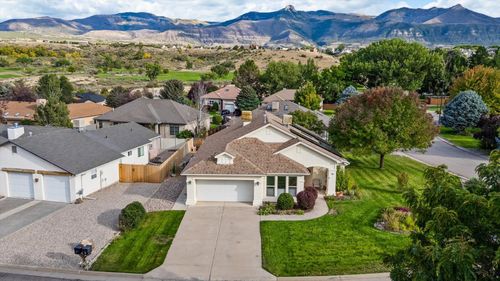 18 Willow Creek Ct, Parachute, CO, 81635-9633 | Card Image