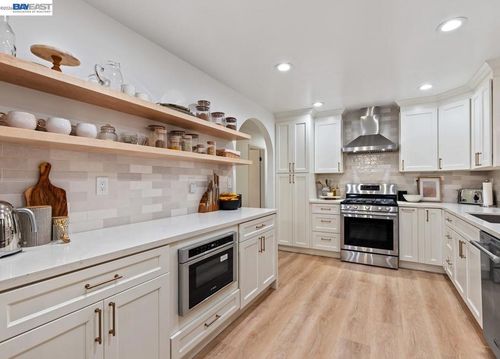 2103 Dapplegray Ln, Walnut Creek, CA, 94596-6322 | Card Image