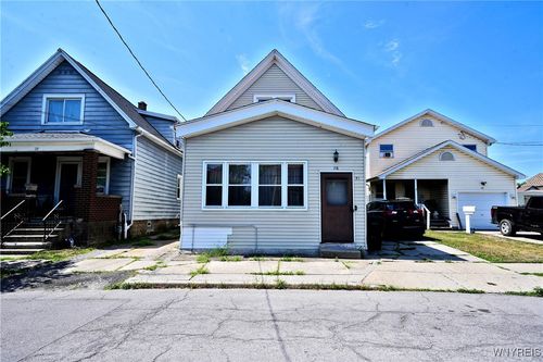 76 Huetter Ave, Buffalo, NY, 14207-1057 | Card Image