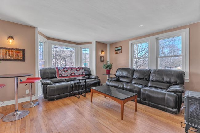 208 Main St, House other with 4 bedrooms, 3 bathrooms and null parking in Cambridge VT | Image 14