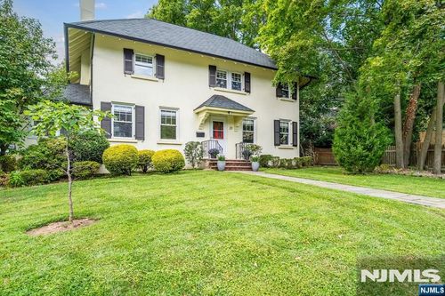 20 Braemore Road, Montclair, NJ, 07043 | Card Image