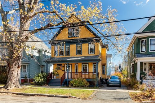 61 Highland Rd, Somerville, MA, 02144-2310 | Card Image