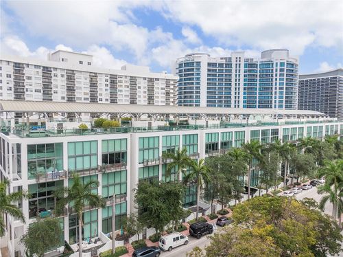 527-6000 Collins Ave, Miami Beach, FL, 33140-2383 | Card Image
