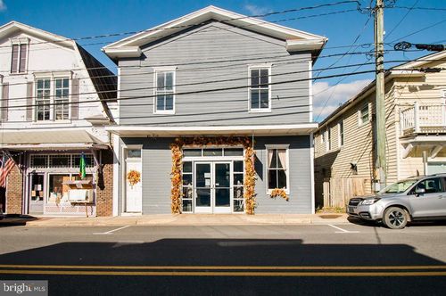 140 N North Main Street, Broadway, VA, 22815 | Card Image