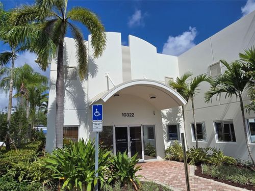 10322 Nw 55th St, Sunrise, FL, 33351-8707 | Card Image