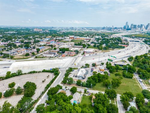 806 E 12th St, Dallas, TX, 75203-3121 | Card Image
