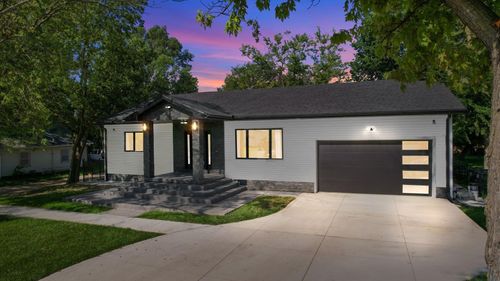 407 2nd Ave, South Sioux City, NE, 68776-1613 | Card Image