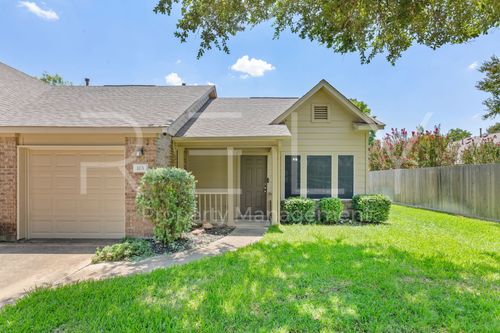 103 Prairie Springs Loop, Georgetown, TX, 78626-4783 | Card Image