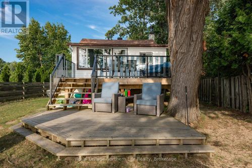 581 Banner Ave, North Bay, ON, P1A1X7 | Card Image