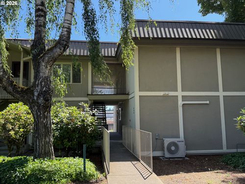 750 1st St, Lake Oswego, OR, 97034-2317 | Card Image