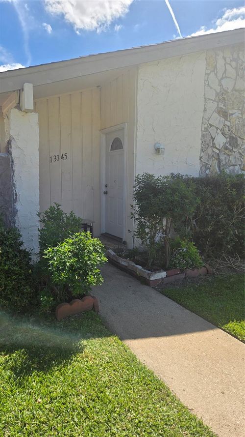 13145 High Star Dr, Houston, TX, 77072-1058 | Card Image