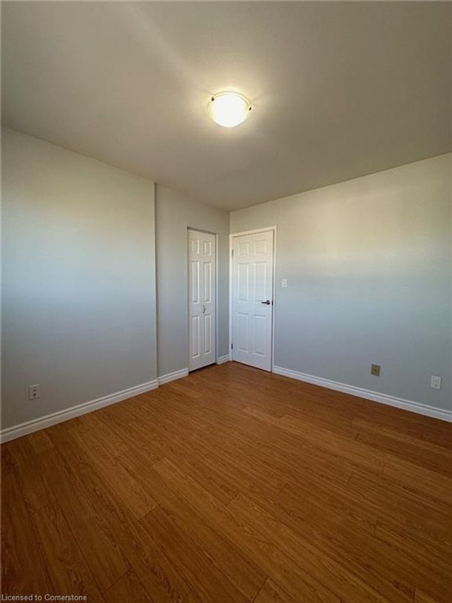 14 - 15 Mowat Blvd, House attached with 1 bedrooms, 1 bathrooms and 1 parking in Kitchener ON | Image 12