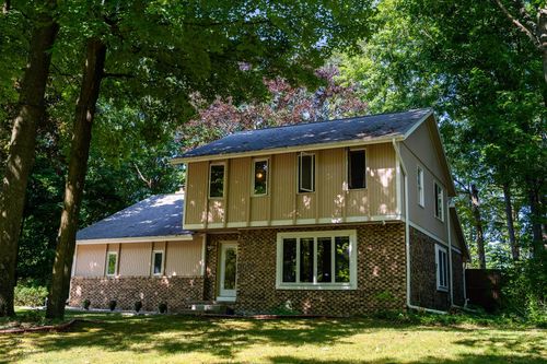 804 Ashland Drive, Mt. Pleasant, MI, 48858 | Card Image