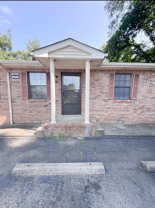 h-1511 W Knollwood Cir, Clarksville, TN, 37043-6624 | Card Image