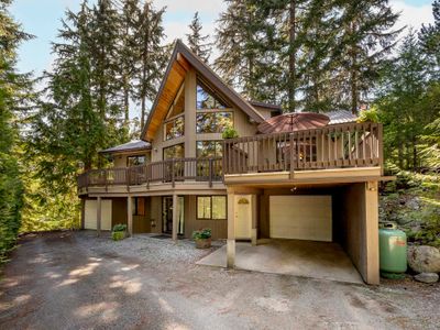 9340 Emerald Dr, House other with 3 bedrooms, 2 bathrooms and 4 parking in Whistler BC | Image 1