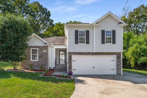 2321 Green Trails Ct, Antioch, TN, 37013-4239 | Card Image