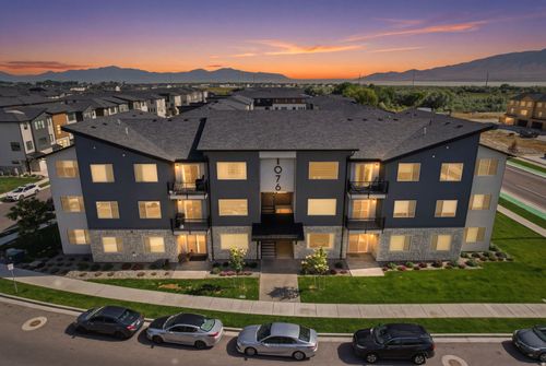 201-1076 W 490 S, American Fork, UT, 84003-4355 | Card Image