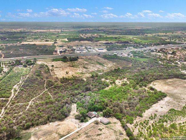 17171 Interstate 35 S, Home with 0 bedrooms, 0 bathrooms and null parking in Atascosa TX | Image 4