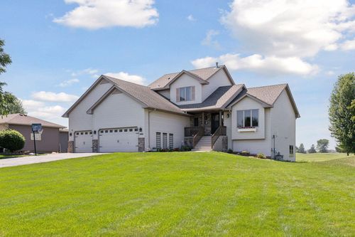 29102 Golf Ln, Lindstrom, MN, 55045-9368 | Card Image