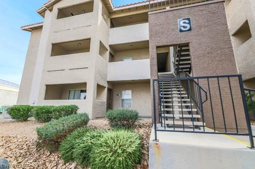 3078-4200 S Valley View Blvd, Las Vegas, NV, 89103-4029 | Card Image