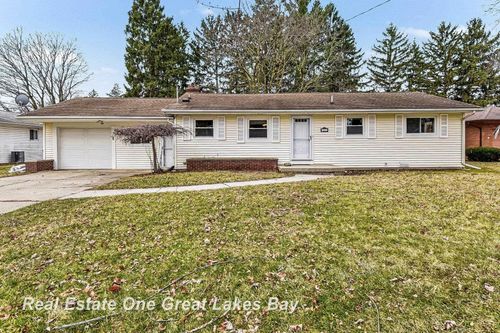 1311 Dover Pl, Saginaw, MI, 48638-5544 | Card Image
