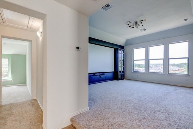 22020 Verbena Pkwy, House other with 5 bedrooms, 4 bathrooms and 3 parking in Spicewood TX | Image 18