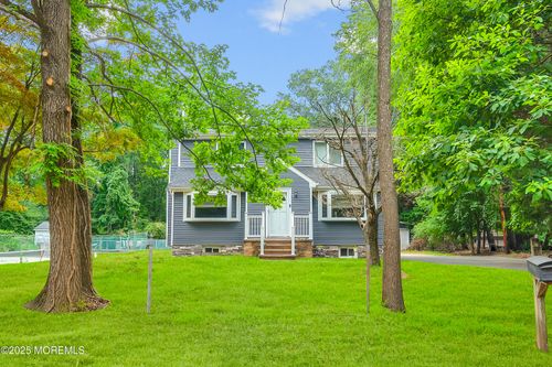 7 Syngle Way, Morganville, NJ, 07751-1266 | Card Image