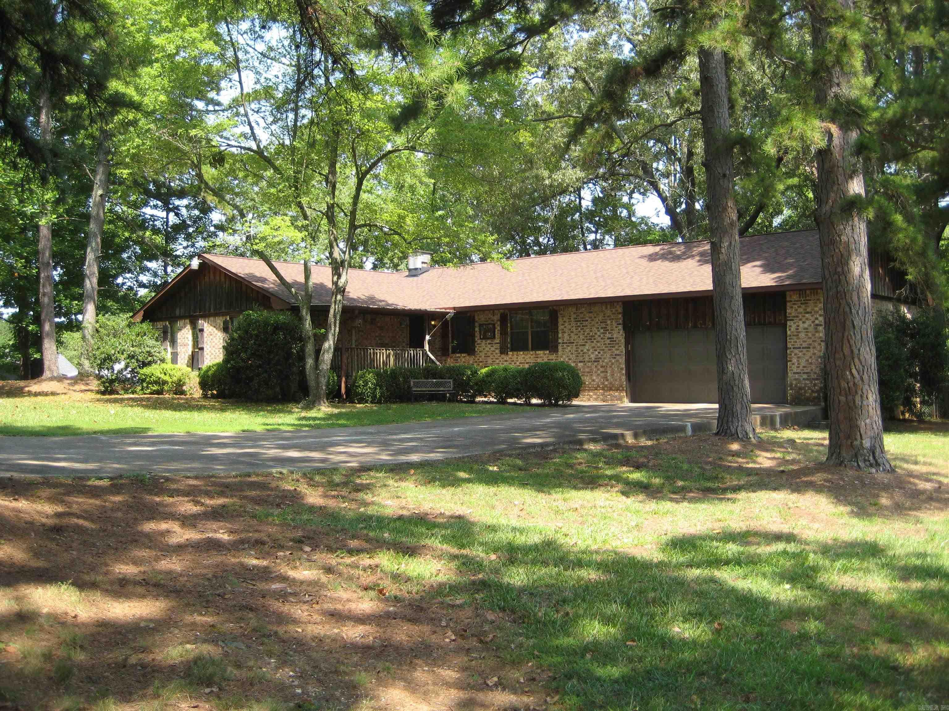 Hastey Ave, Mena, AR 71953