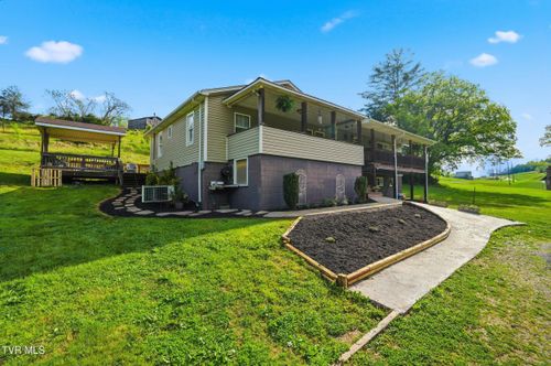 3026 Manville Rd, Gate City, VA, 24251-4741 | Card Image