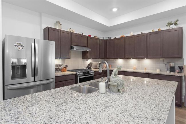 954 Golden Willow Ln, House other with 4 bedrooms, 2 bathrooms and 2 parking in Conroe TX | Image 11