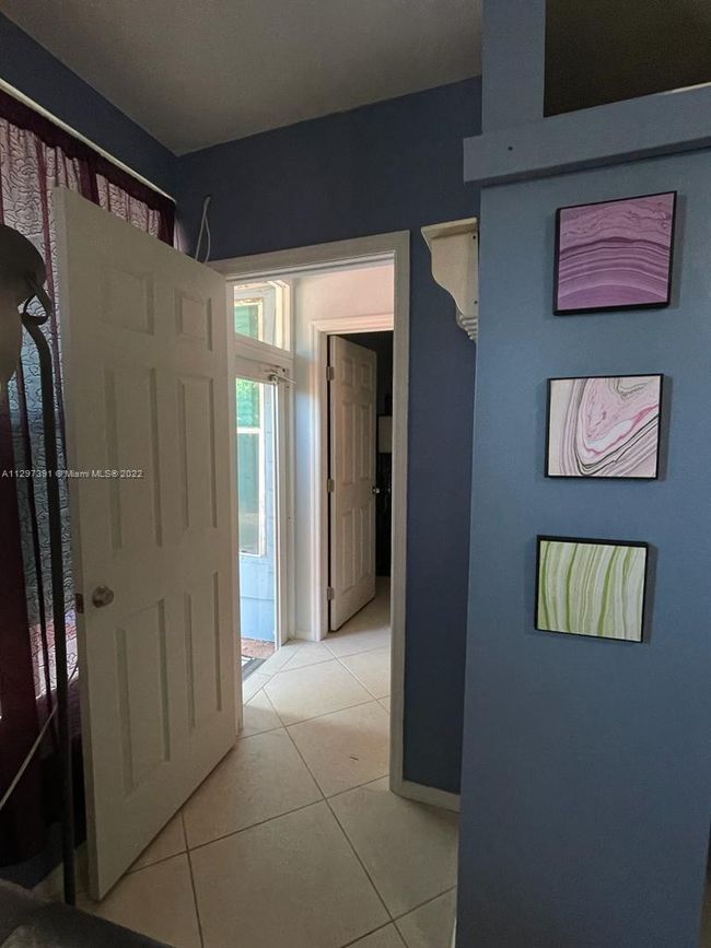 1 4201 Sw 60th Pl, Sold in South Miami Zoocasa