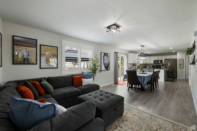 2026 E Ficus Way, House other with 5 bedrooms, 3 bathrooms and 2 parking in Eagle Mountain UT | Image 5