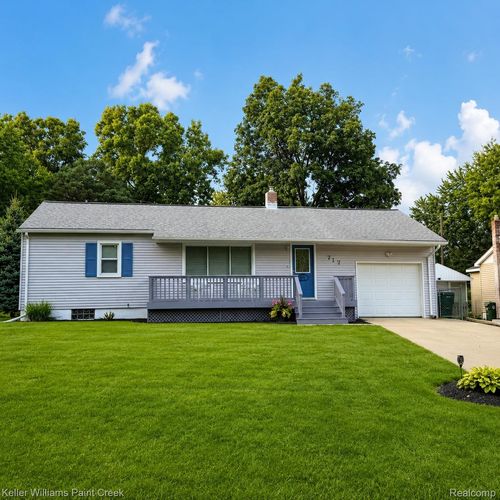 717 Mariday St, Lake Orion, MI, 48362-3509 | Card Image