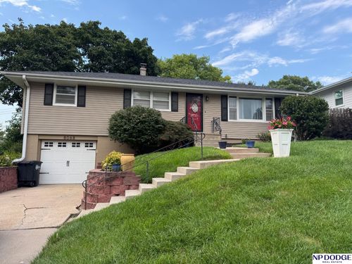 8068 Castelar Street, Omaha, NE, 68124 | Card Image