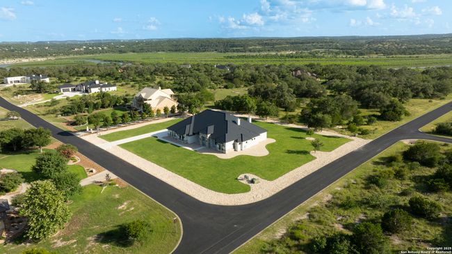 118 Obscure Way, House other with 4 bedrooms, 5 bathrooms and null parking in Spring Branch TX | Image 34
