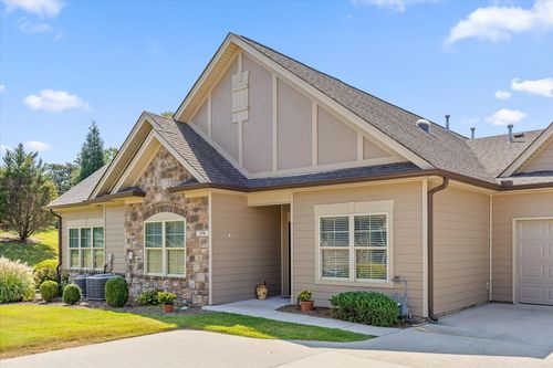 1770 Sedgefield Dr, Ooltewah, TN, 37363-4975 | Card Image