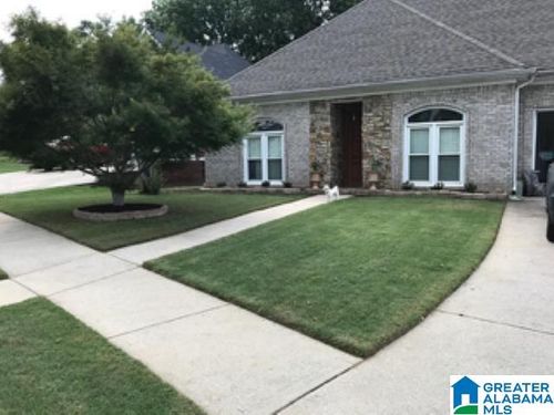 1586 Bent River Cir, VESTAVIA HILLS, AL, 35216-5392 | Card Image