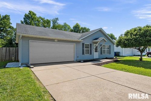 3566 Heatherton Dr, Davenport, IA, 52804-1130 | Card Image