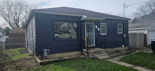 935 Adrian St, Waterloo, IA, 50703-5403 | Card Image