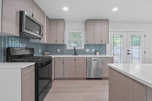 8706 Brookfield Dr, Austin, TX, 78758-7204 | Card Image