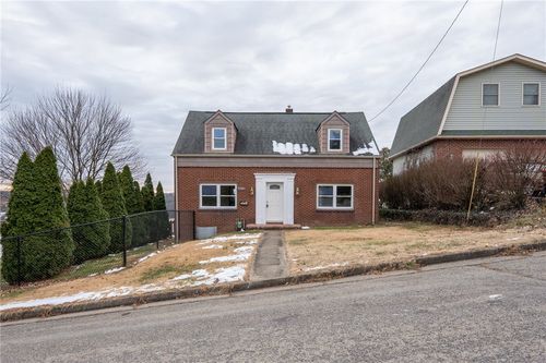 1715 Sloan Ave, Latrobe, PA, 15650-3047 | Card Image