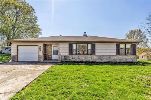 205 E Longfellow St, Kansas City, MO, 64119-1726 | Card Image