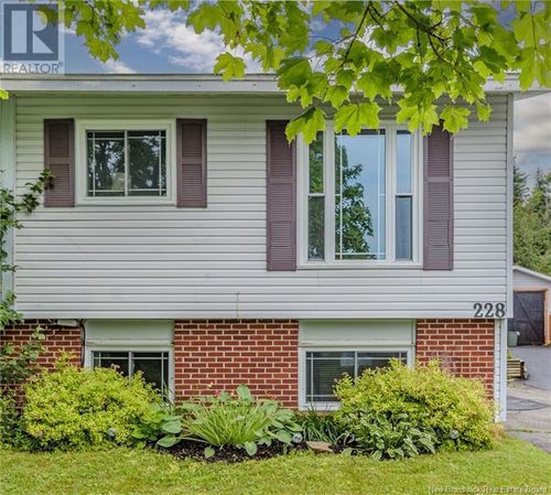 228 Boyaner Cres, Saint John, NB, E2J4C7 | Card Image