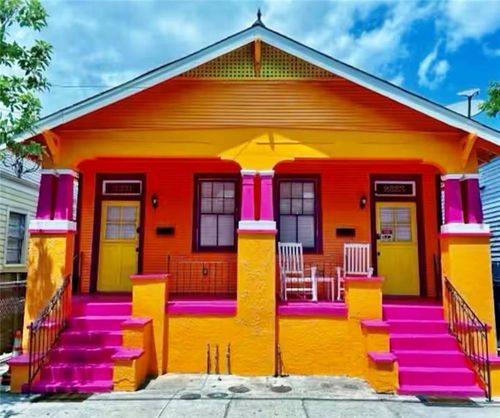 2321 23 Chartres Street, New Orleans, LA, 70117 | Card Image