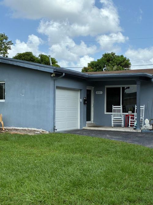 8361 Nw 24th Pl, Sunrise, FL, 33322-3327 | Card Image