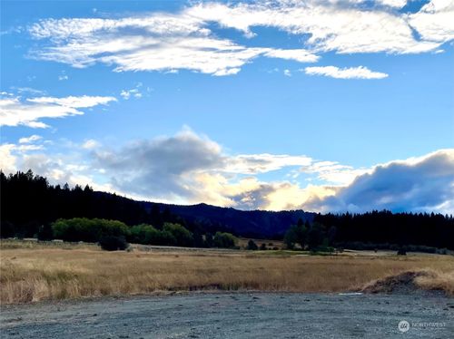 600 Tetons Ln, Cle Elum, WA, 98922-2806 | Card Image