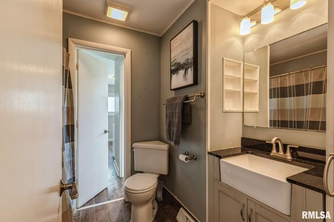 1211 15 Th St, House other with 4 bedrooms, 3 bathrooms and null parking in Bettendorf IA | Image 8