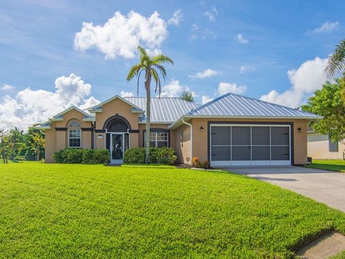 702 Atlantus Ter, SEBASTIAN, FL, 32958-5939 | Card Image