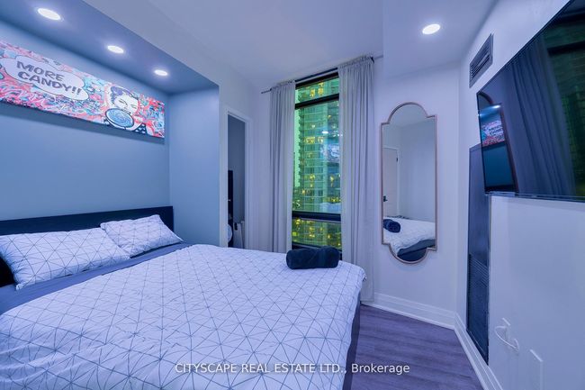 2308 - 3 Navy Wharf Crt, Condo with 3 bedrooms, 2 bathrooms and 1 parking in Toronto ON | Image 35