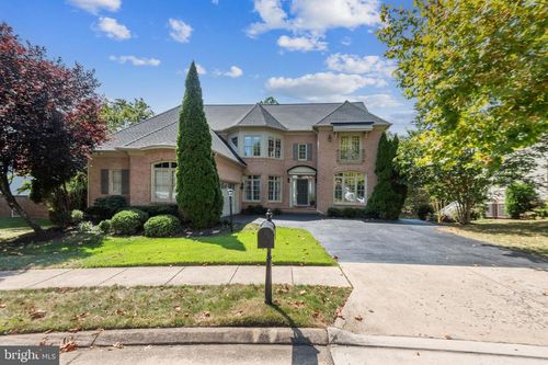 4765 Charter Ct, WOODBRIDGE, VA, 22192-5532 | Card Image